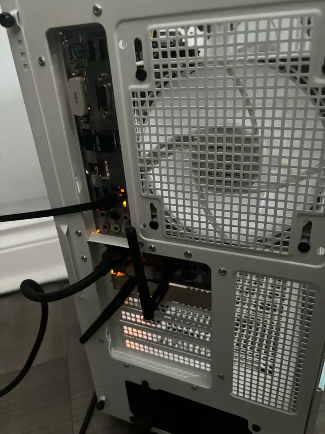 gaming computer - great starter pc! in Desktop Computers in Mississauga / Peel Region - Image 4