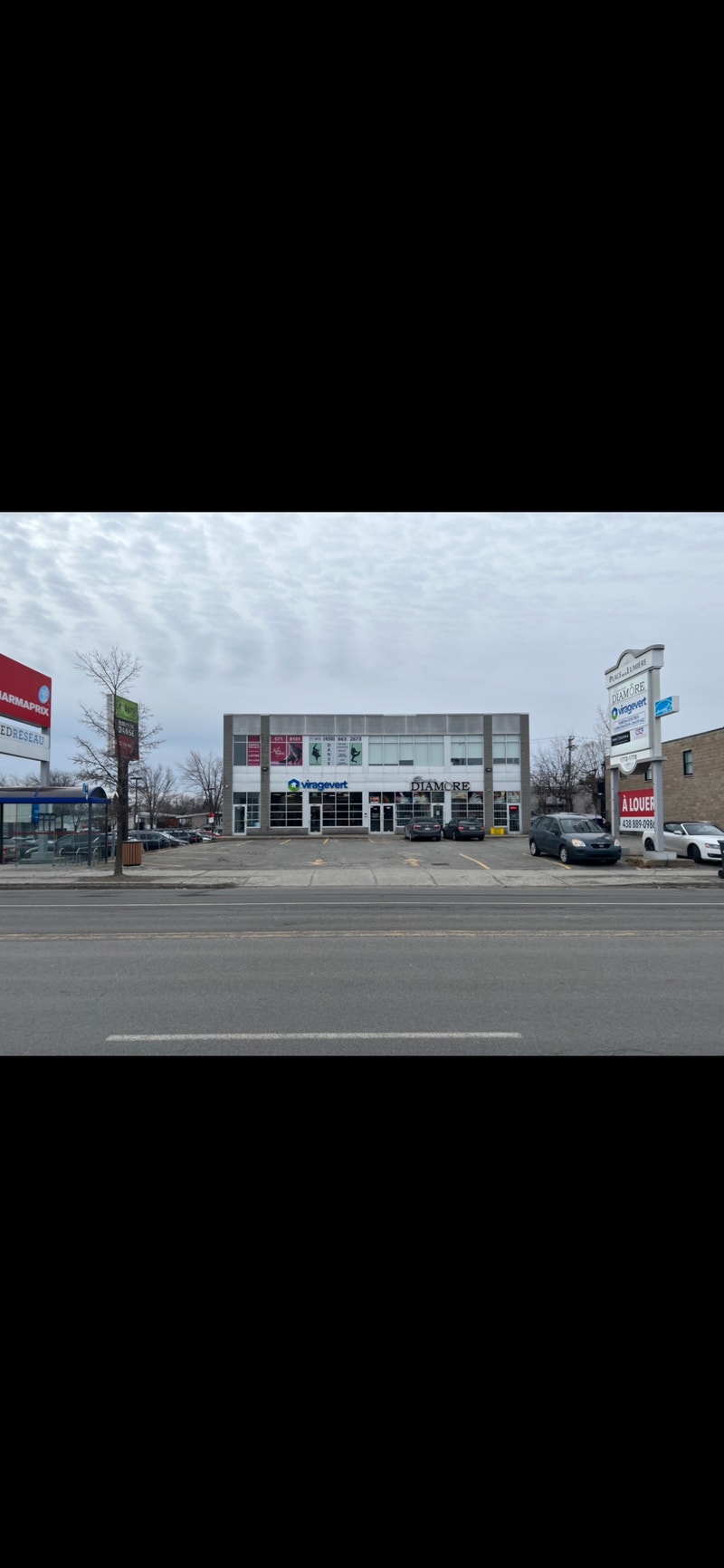 Local commercial à louer à Laval Espaces commerciaux et bureaux à