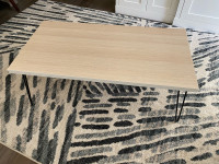 Coffee Table modern with pin legs white