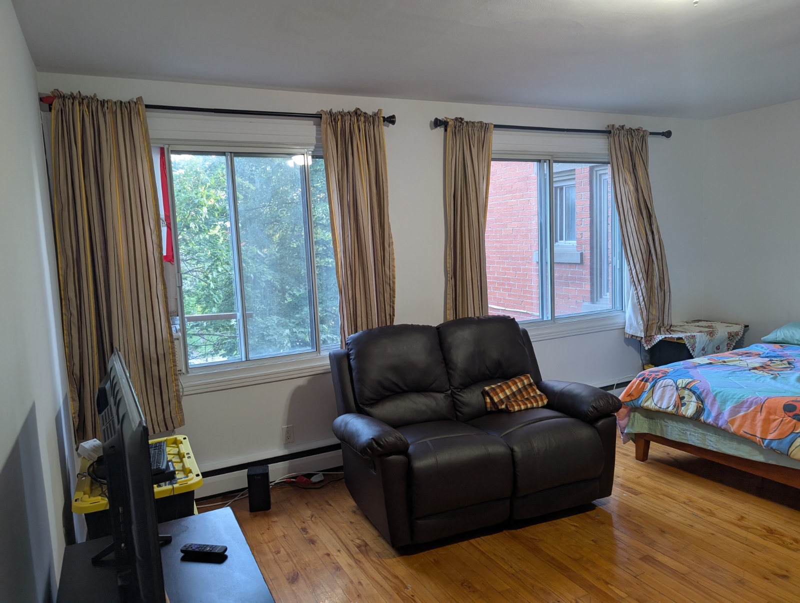 Cession de bail - appartement grand  3 1/2- 1200$ — photo 3
