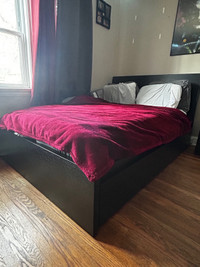 Double Size Bed (w/4 drawers underneath) + Mattress (w/memory fo