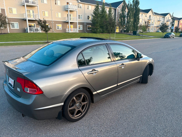 Honda civic 2008 in Cars & Trucks in Red Deer - Image 3
