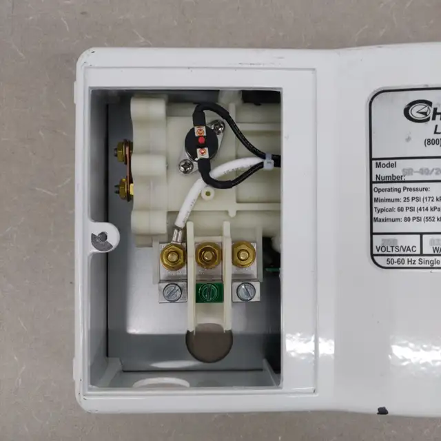 Chronomite SR-40/208-I Tankless Water Heater Instant Flow K8397 in Other in City of Toronto - Image 7