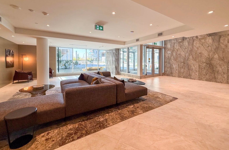 Brand New  Waterview Apartment for Rent 3