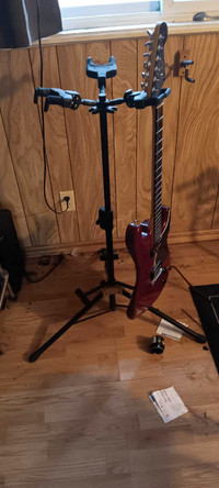 Hercules guitar stand 