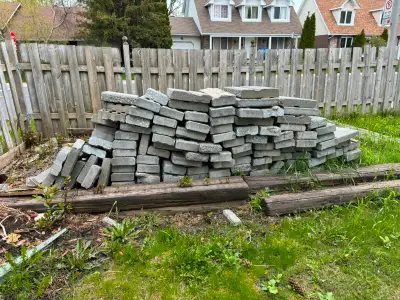 Free - Gratuit Techo-Bloc deck and wall