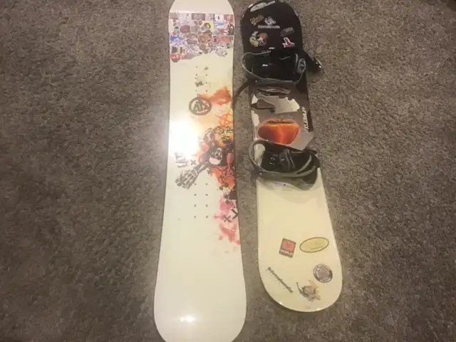 Two firefly snow boards in Snowboard in Red Deer - Image 5