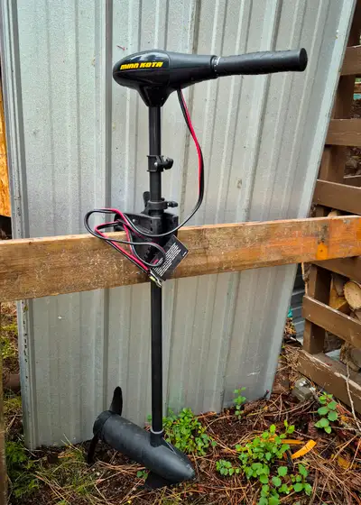 40 lb. thrust Approximately 50 hours of use