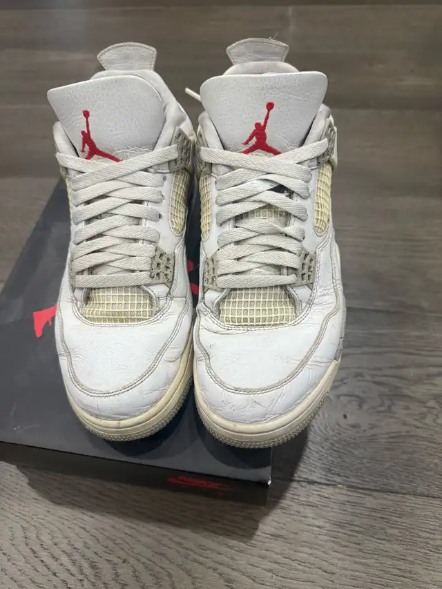 Jordan 4 Oreo in Men's Shoes in City of Toronto - Image 3