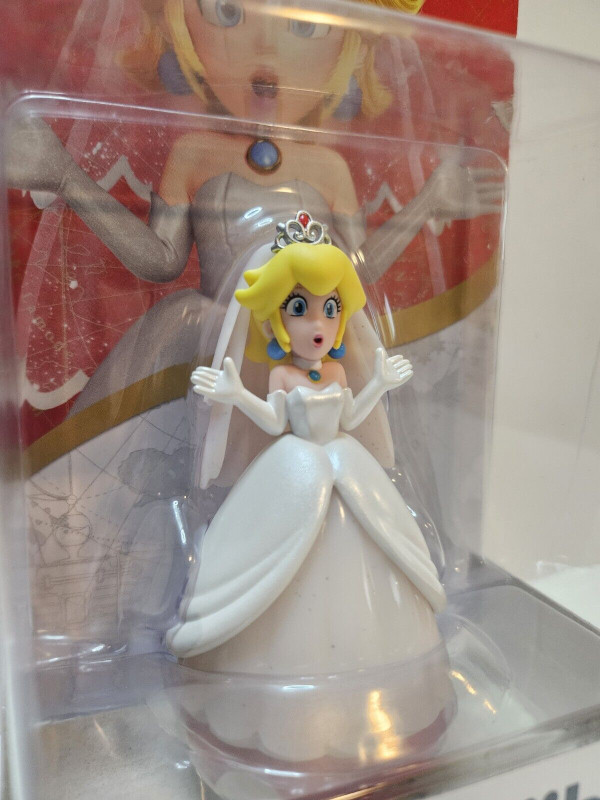 amiibo Peach Wedding Figure Super Mario Odyssey Series  *BNIB* in Toys & Games in Belleville - Image 2