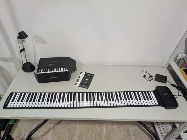 Piano roulé Donner 88 touches / 88-keys Roll up Donner keyboard in Pianos & Keyboards in City of Montréal - Image 3