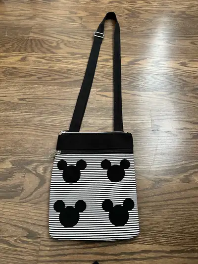 Disney - Mickey Mouse - sac à main - purse, View more