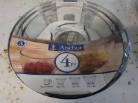 New Anchor Hocking 4 pc Glass Bowls and Measuring Cup set