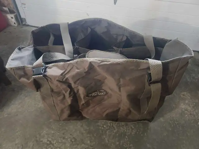 decoy bags,insulated chest waders in Fishing, Camping & Outdoors in St. Albert - Image 4