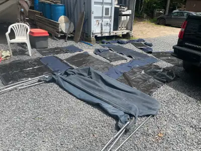 20 foot full canopy with smoked windows. This is a very lightly used cover, zero sun fade and zipper...