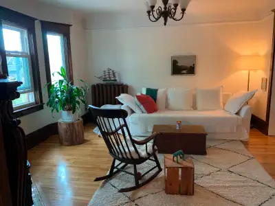 Gorgeous Roncy Apt. Sublet 1 Bd August-September