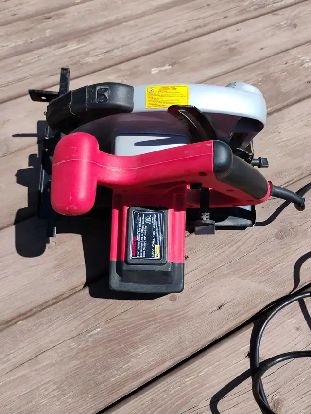 AIRCO  7 1/4" Circular Saw with Lazerline and 