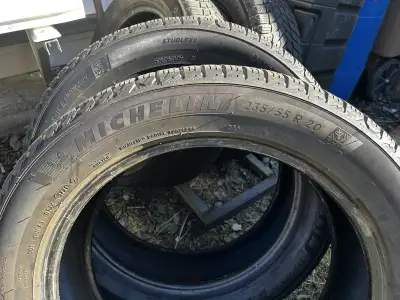 4 235/55/20 Michelin ice x winter tires. Good shape no plugs