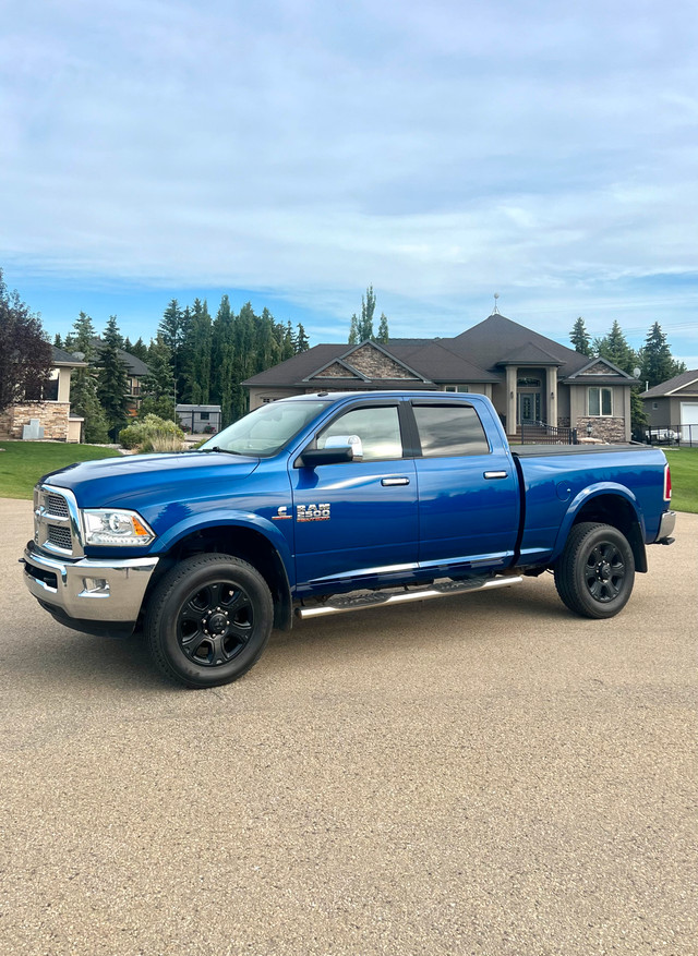 2015 Ram 2500 Laramie 4x4 Diesel in Cars & Trucks in Edmonton - Image 2