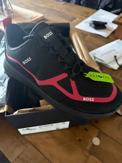 Hugo Boss Sneakers US11, View more