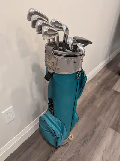 PGA Ryder Cup Men's RH Iron Set with bag & putter, View more
