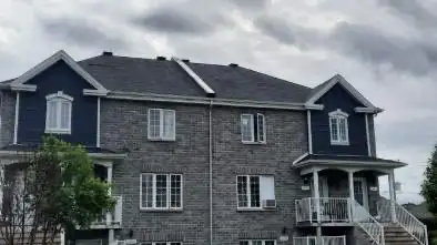 Découvrez ce magnifique appartement 4 1/2 à louer dans le secteur prisé de Repentigny, offrant un es...