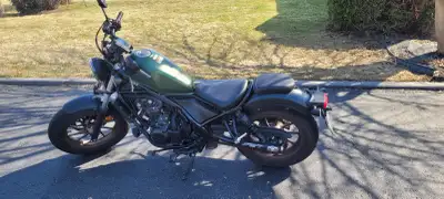 ***Preferred contact: SMS and e-mail Up for sale is my 2024 Honda Rebel 500 ABS with only 9,219 km....