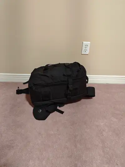 LowePro Pro Runner 450AW professional camera backpack from 2010 in excellent condition. Designed for...