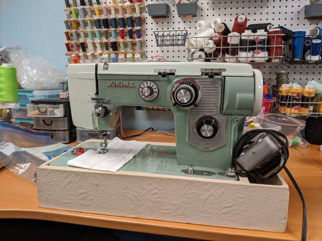 Vintage Sewing Machine Repair in Appliance Repair & Installation in Leamington - Image 3