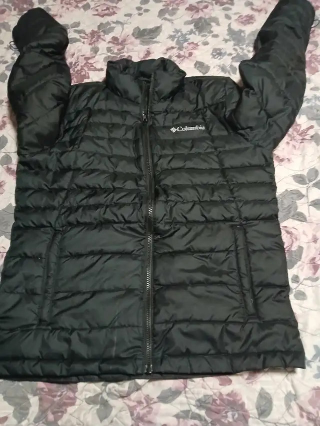 Columbia women jacket S in Women's - Tops & Outerwear in City of Toronto - Image 2