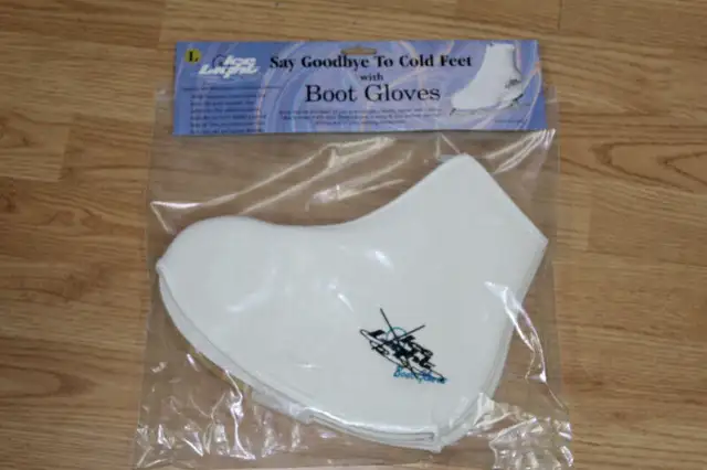 Figure Skating Accessories in Skates & Blades in Oshawa / Durham Region - Image 5