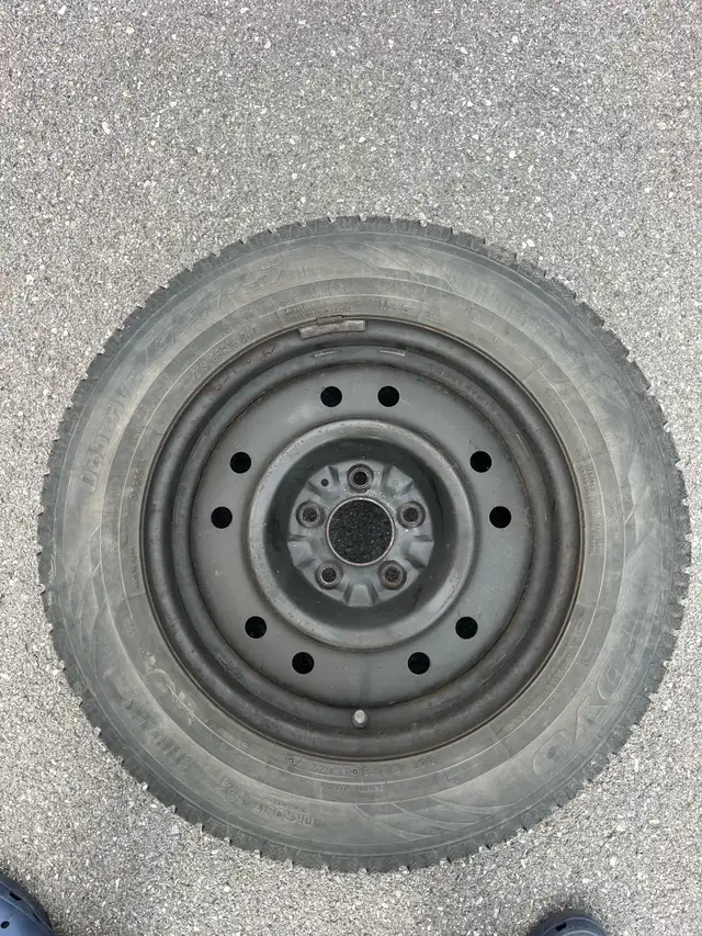 winter tires 215/65R16 in Tires & Rims in Gatineau - Image 10