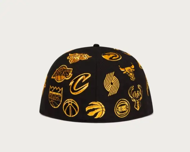 OVO NBA TEAM ICONS OG OWL HOODIE(XL)NEW ERA HAT DRAKE (SOLD OUT) in Men's in Markham / York Region - Image 10