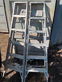 Aluminum step ladder