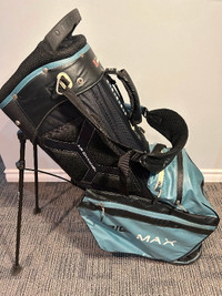Men’s Golf stand bag with 14 way divided top.