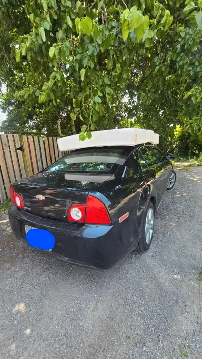 2009 malibu 4 cylinder. Runs good with A/C and No check engine light. 200k, leather seats. Current g...