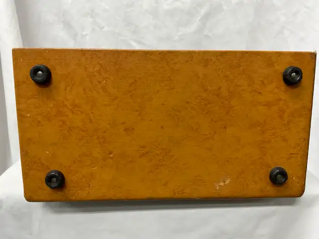 MAGNATONE 1950’S AMP STARLET MODEL 107 in Amps & Pedals in North Bay - Image 8