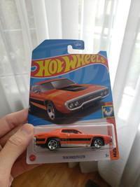 Hot wheels 1971 Plymouth GTX Orange American Muscle