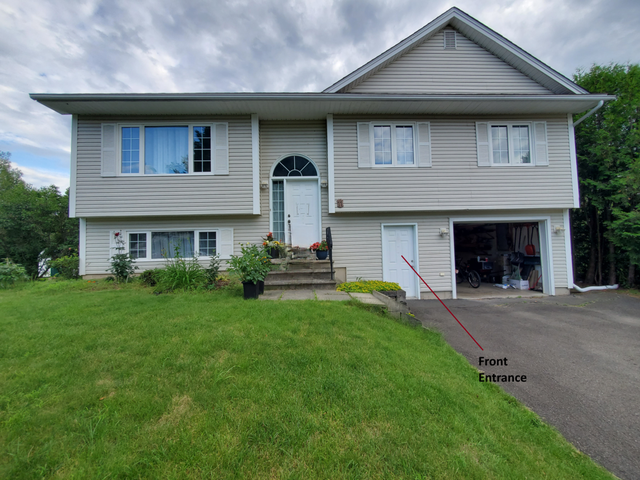 2 Beds, 1 bath, living, dining and kitchen at Fredericton South in Long Term Rentals in Fredericton - Image 2