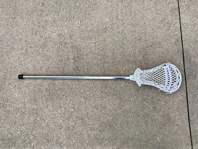 Lacrosse stick in Lacrosse in Oakville / Halton Region - Image 4