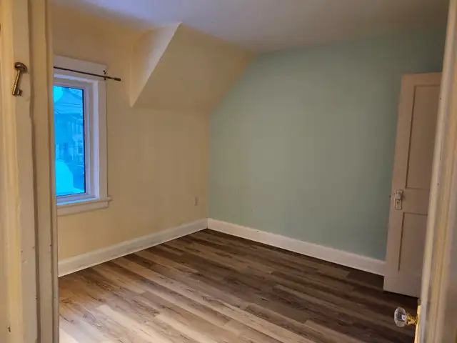 Stunning 3-Bedroom Home in the Historic Hydrostone in Long Term Rentals in City of Halifax - Image 11