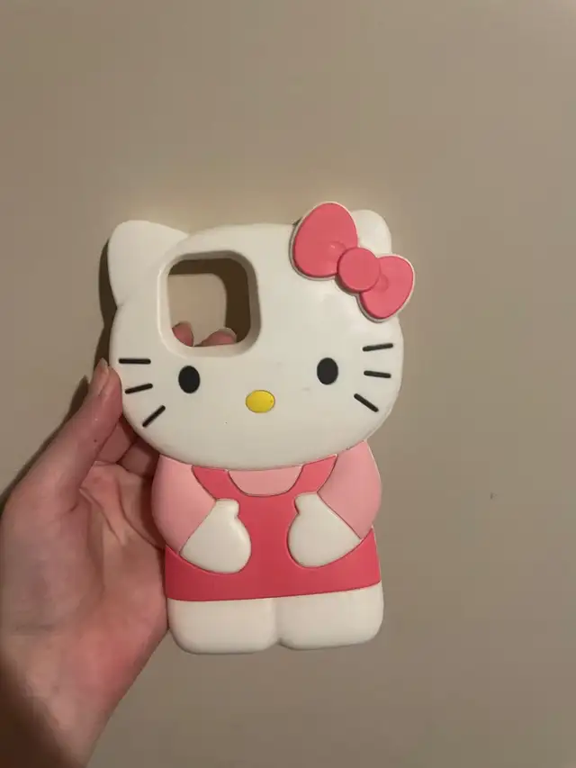Hello Kitty Merch in Toys & Games in St. John's - Image 4