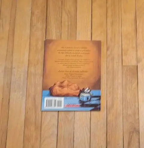 5 livres: SCHOLASTIC: 1, 2, 3  PAR-CI PAR-LÀ. LES LICORNES. Etc. in Children & Young Adult in Gatineau - Image 11
