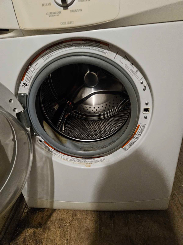 Apt. Size washer and  110 volt Dryer in Washers & Dryers in City of Toronto - Image 2