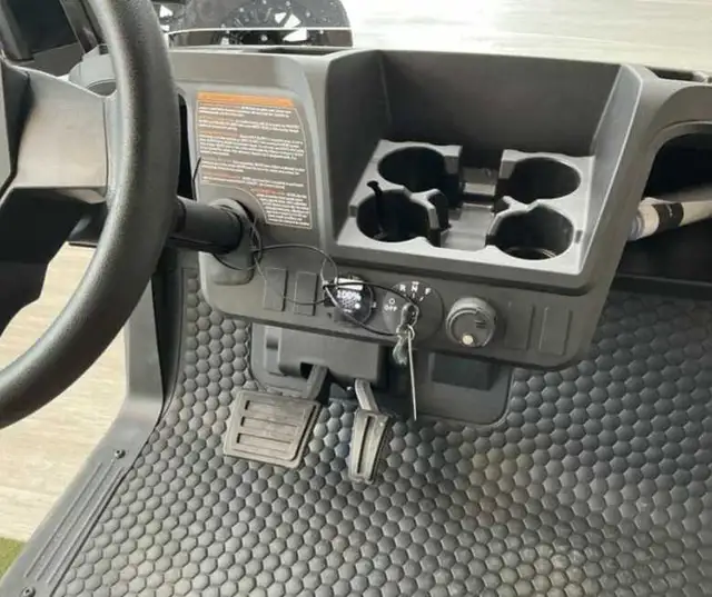 Golf Cart 2 seat lithium in Golf in Prince George - Image 6