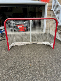 Steel tube hockey net