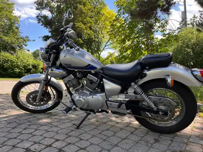 Selling my 2019 Yamaha V Star 250. Reliable, easy to ride, lightweight cruiser that is perfect for a...
