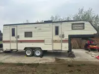5th wheel trailer 