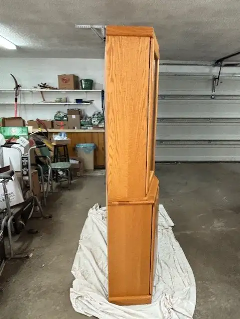 Oak Hutch in Hutches & Display Cabinets in Edmonton - Image 4