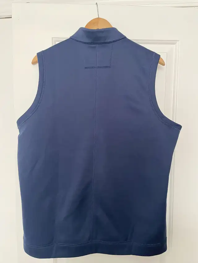 Men’s Nike Golf Vest in Golf in Ottawa - Image 3